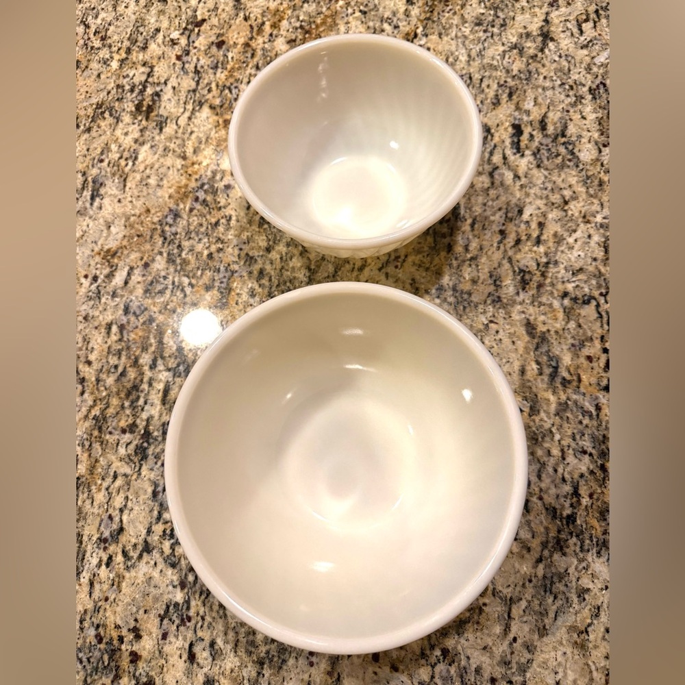 Fire King Cream Nesting Bowl Set - Picture 2 of 7